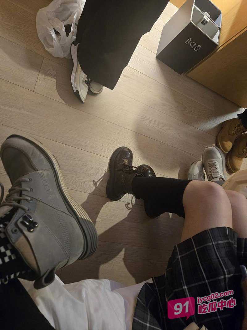 济州岛KOL事件 神秘美女空降小岛露营 被币圈屌丝户外强插！ 配图9