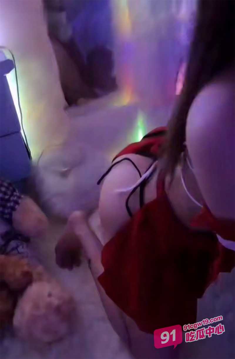 大年初一体验双马尾萝莉妹 插完嘴再爆菊花 这样的各位爱了吗？ 配图3