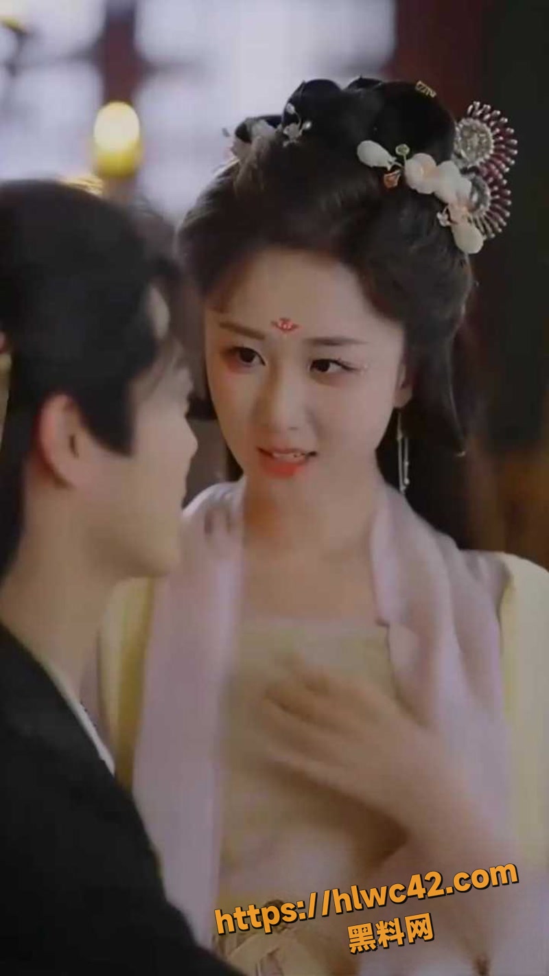 AI魔改短剧《我刚登基称帝她就说我是昏君》明星女神古风汉服巨乳嫩穴扭腰狂舞
