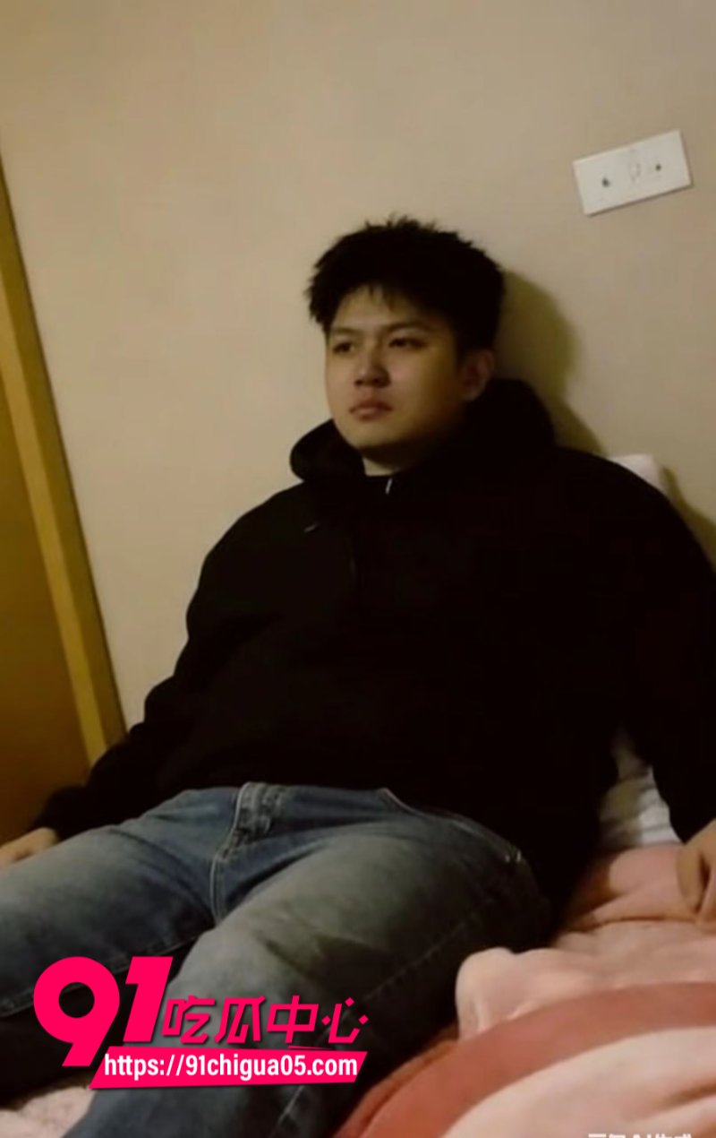 贴吧女大神发帖自爆男朋友宁愿用飞机杯也不碰自己2