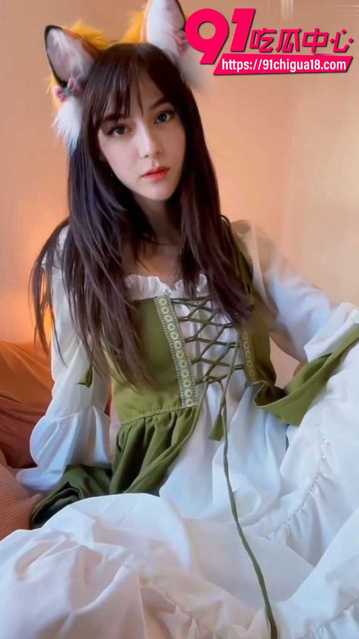 AI换脸迪丽热巴变身可爱小狐狸2