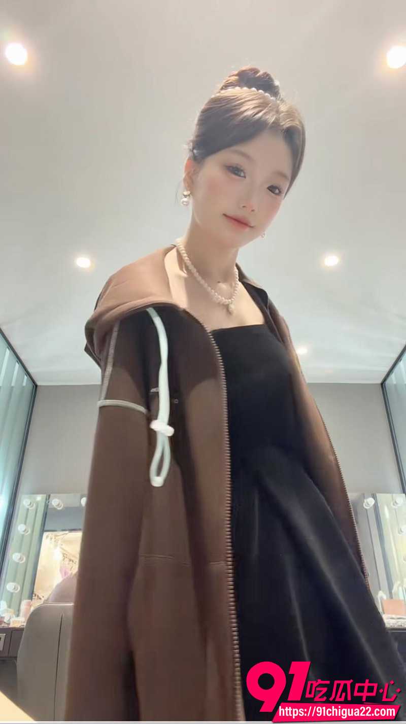 吴流芳闺蜜酒店开房 5