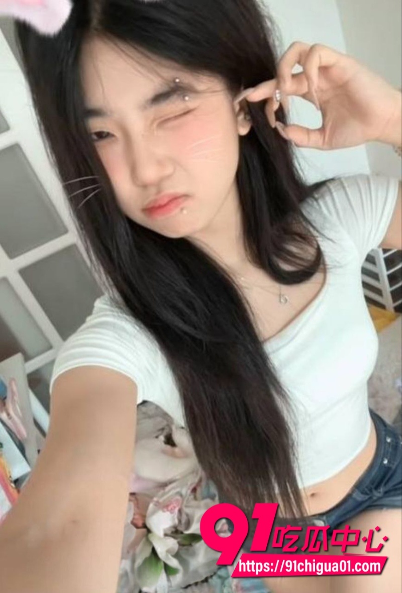 快手5.8万粉丝的精神小网红 林小桃 5