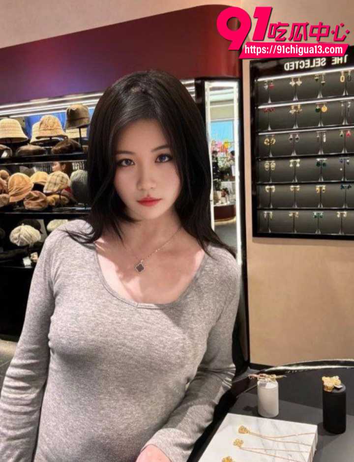 广东大三学生妹李嘉啟人体写真曝光2