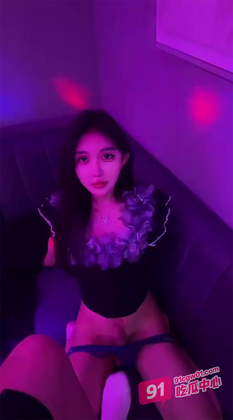 绝美人妖ts夏琳 粉丝福利放送 穿和服让粉丝玩cos尽情玩弄鸡巴！ 配图5