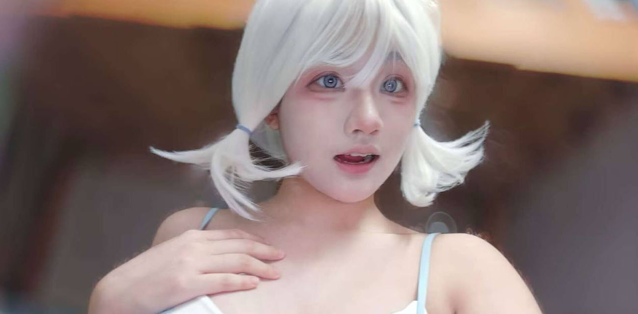 广州抖音女网红 小沂大王 在网上兼职福利姬 出卖自己肉体拍自慰视频卖钱