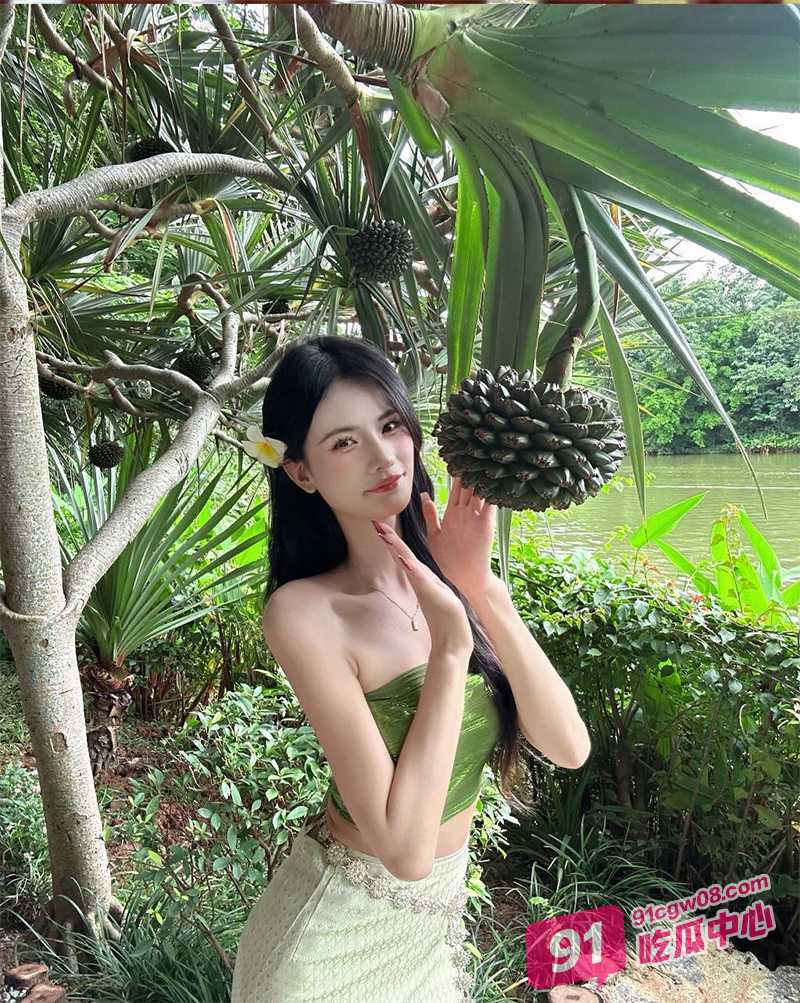国宝级巨乳妹AlinaMei最新私拍 被洋屌激情后入打桩 一对奶子要掉到地上啦！ 配图2