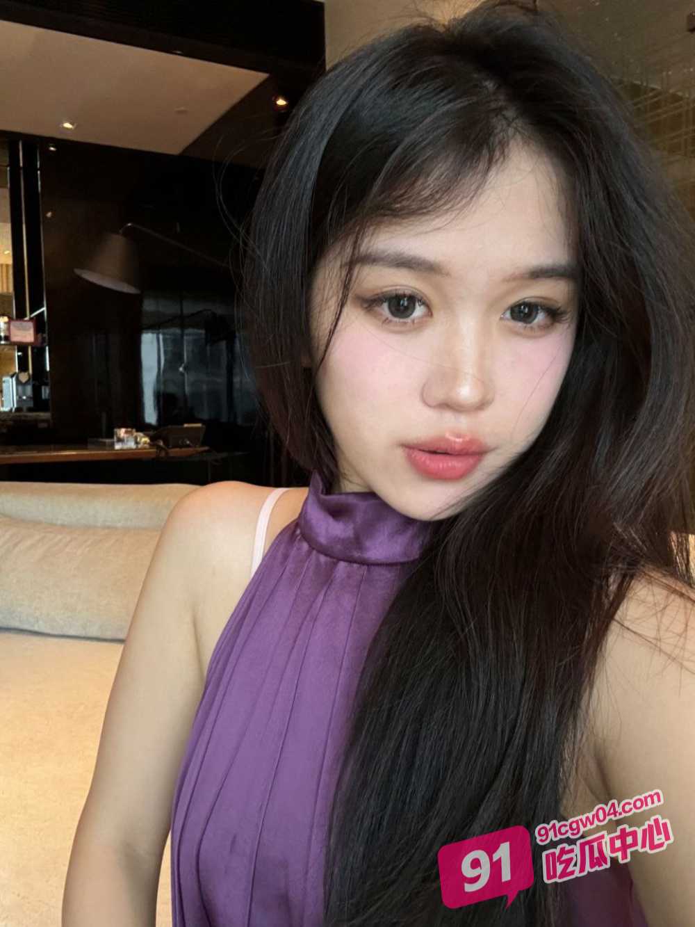 湖南哺乳期极品人妻 林晨 刚生完孩子就约炮体育特长生 巨乳被揉捏挤出奶水四溅