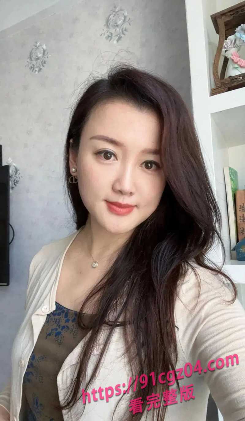 海角大神 勾引后妈乱伦 老A8风采依旧 将小伙吃干抹净