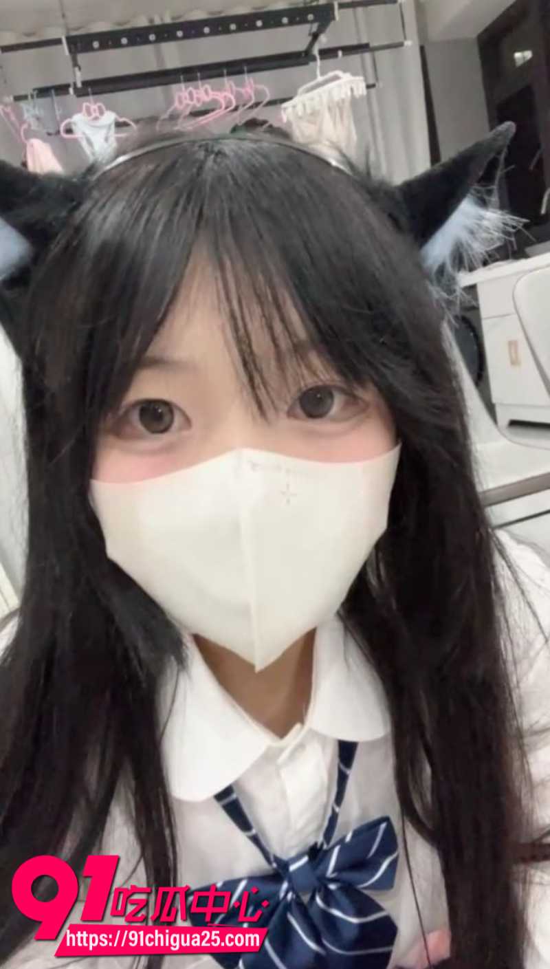 精神小妹身穿JK制服把女同学调教成母狗0.1 精神小妹身穿JK制服把女同学调教成母狗0.1