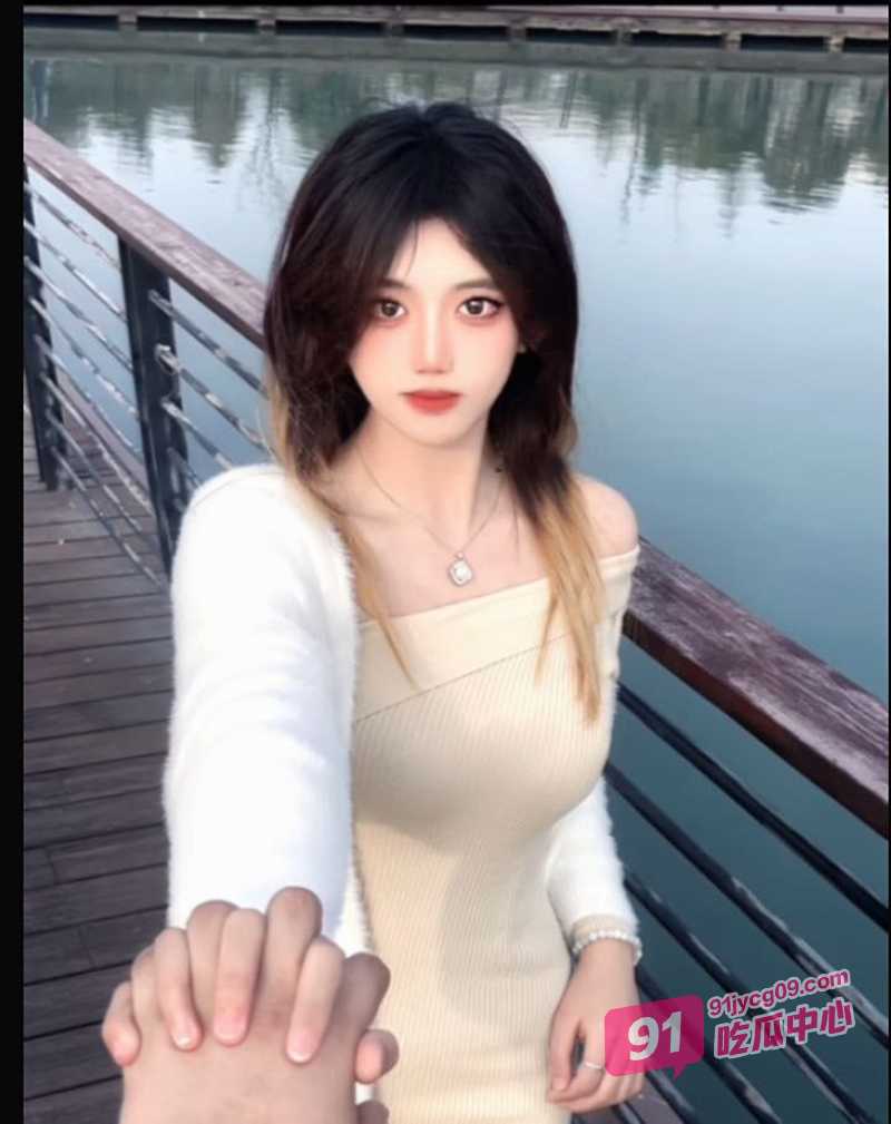 浙江工商大学李晓琪 骑乘棒子视频曝光 这是高冷学姐秒变荡妇！ 配图