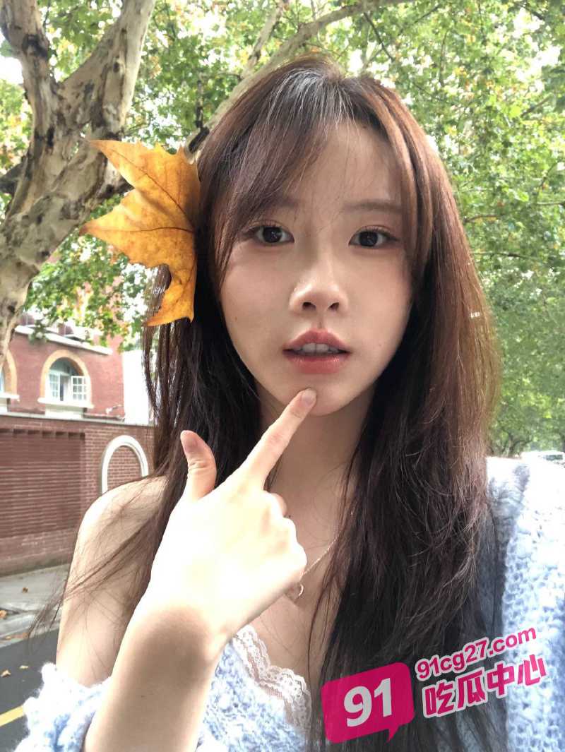 东华大学王依依 校园女神被校外丑男PUA 白月光秒变公交车！ 配图3