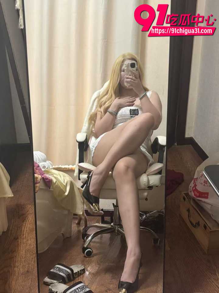 健身美女李婷全裸后入8 健身美女李婷全裸后入8