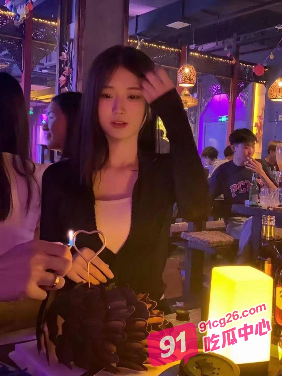 湖北大学生严秀娜 背着男友偷吃 她说不仅刺激还能高潮数次！ 配图7