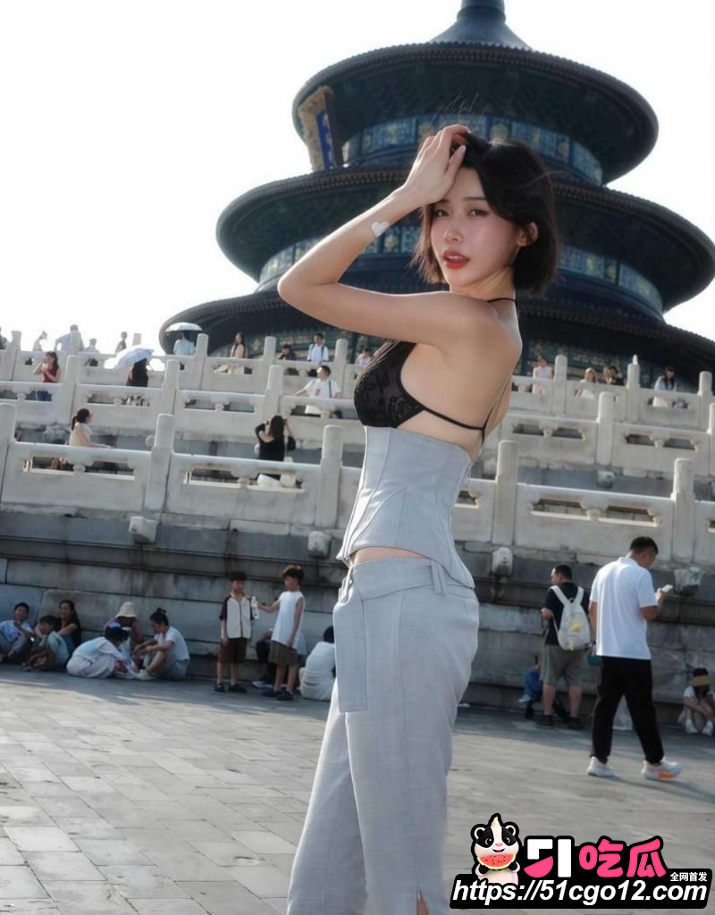 台湾女游客网黄艳照被挖03