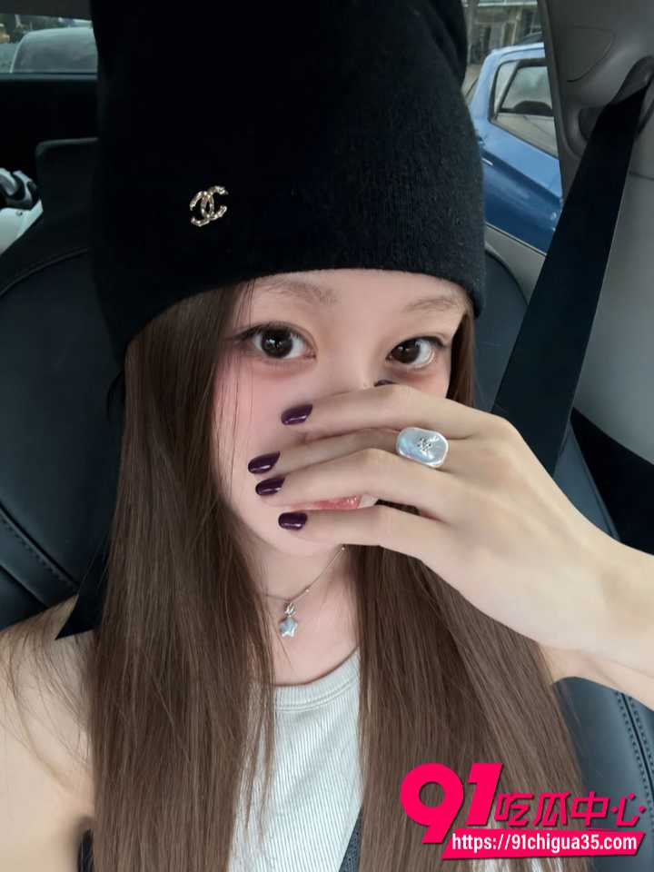 青岛女教师薛千千出轨学生18