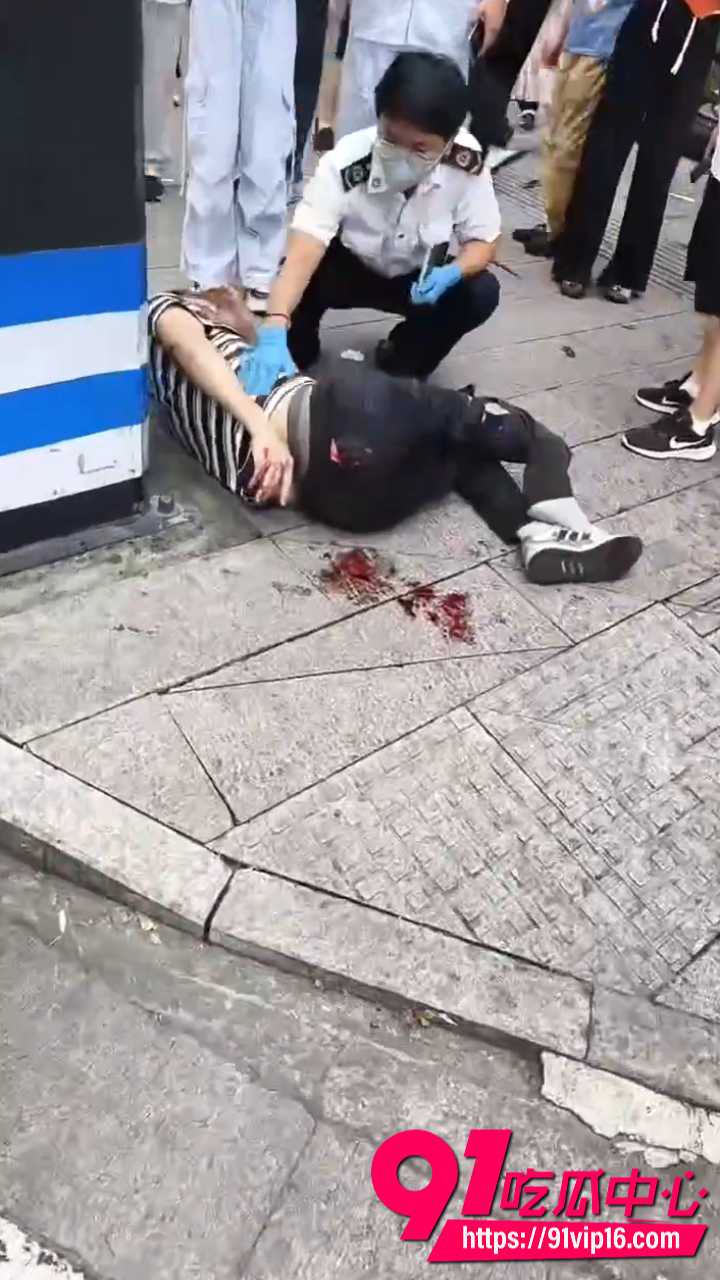 温州出租车超速撞人8 温州出租车超速撞人8