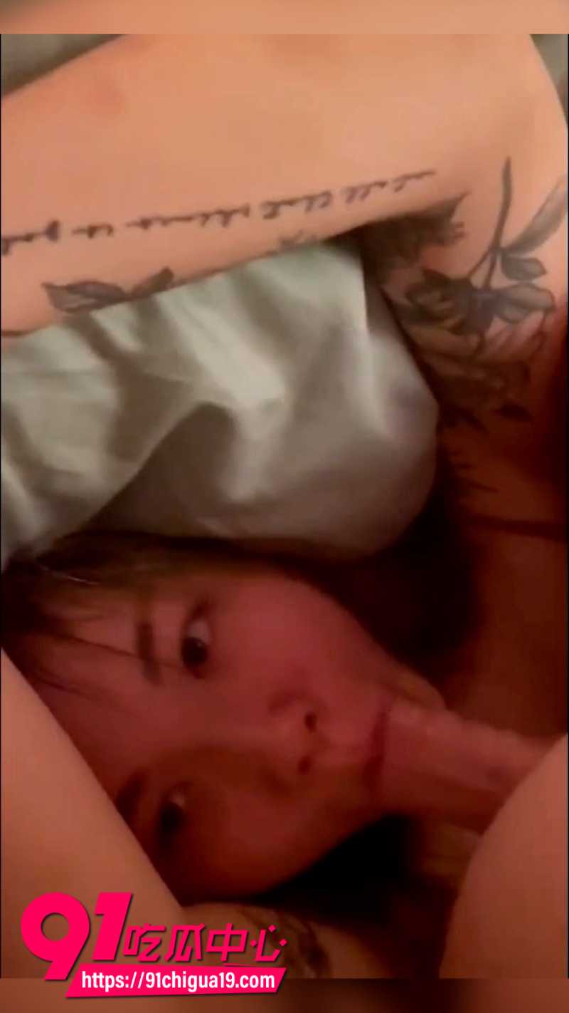 INS女模特Amethyst与前男友自拍性爱视频流出19