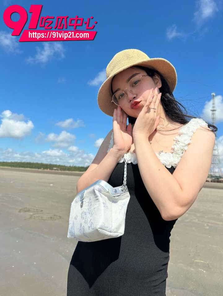 语文老师王丽的淫乱日常1