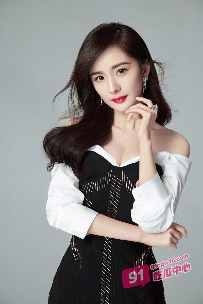 AI明星换脸杨幂 性感泳衣春色藏不住 被大汉轮流强制输出流出淫水！ 配图3
