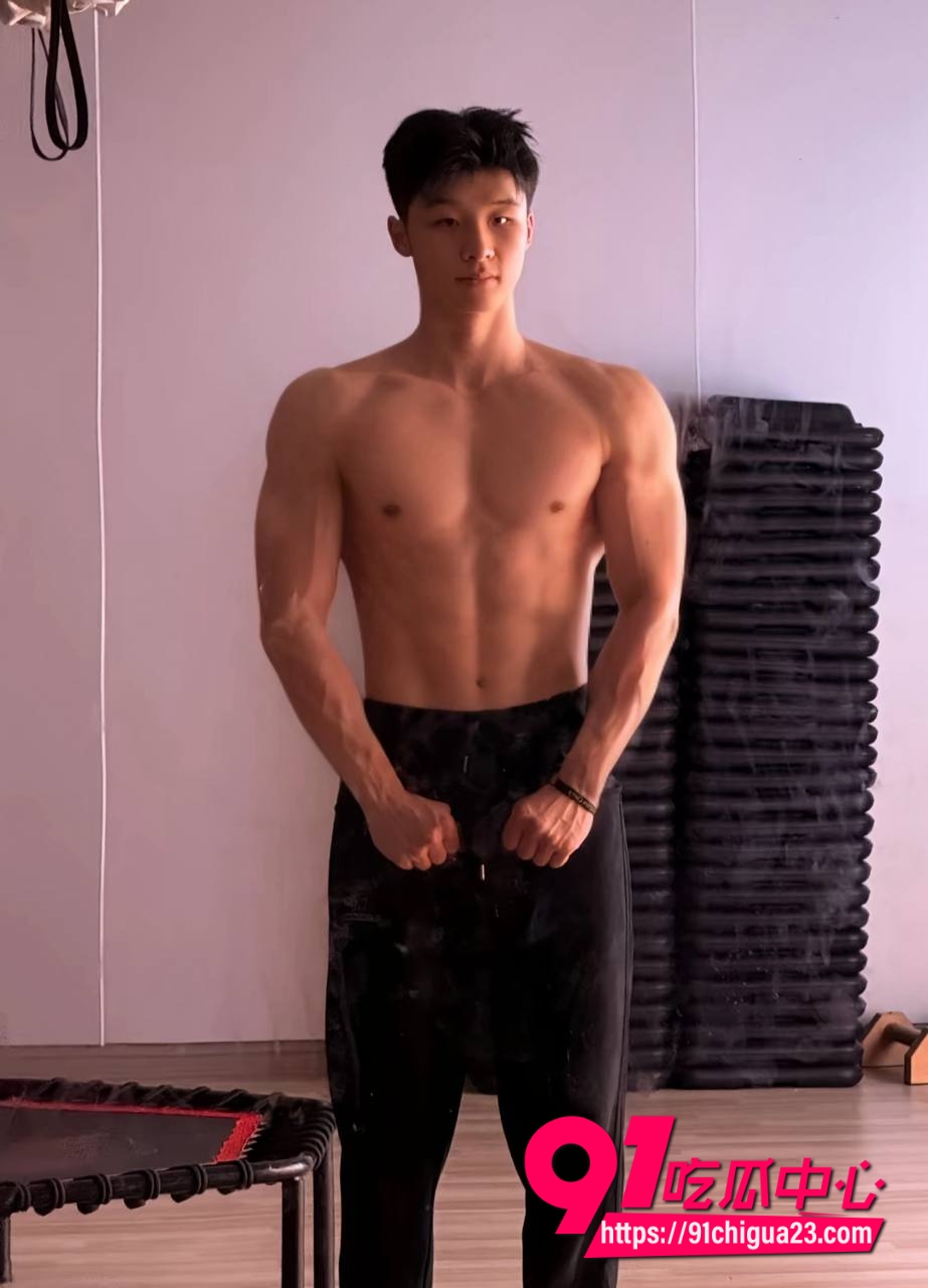 网友曝光北外渣男谭某网名curry29