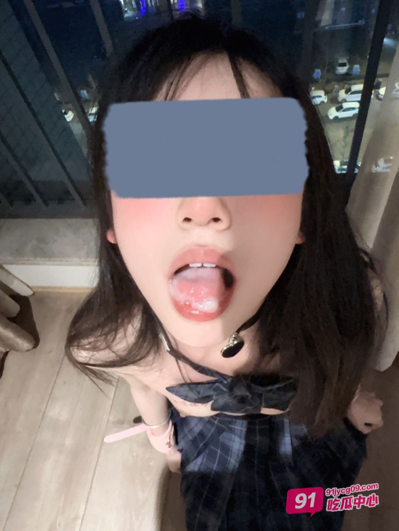 22岁嫩妹陈熙园KTV失身 绿帽老公不但没责怪还做这样的事！ 配图2