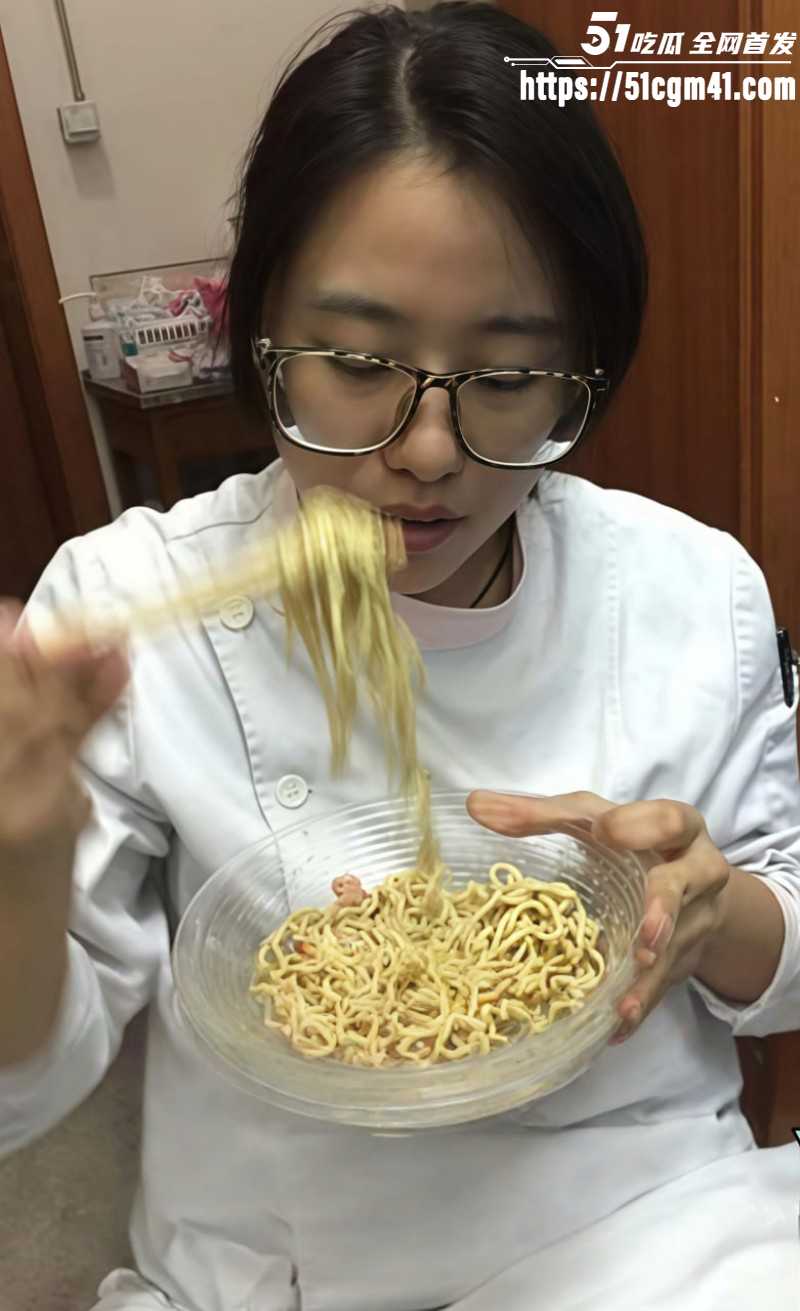 沈阳护士长办公室偷情01