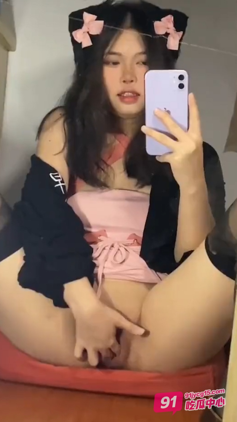 桐生芽子自慰合集曝光！推特制服诱惑控必看 身材诱人动作撩人！ 配图3
