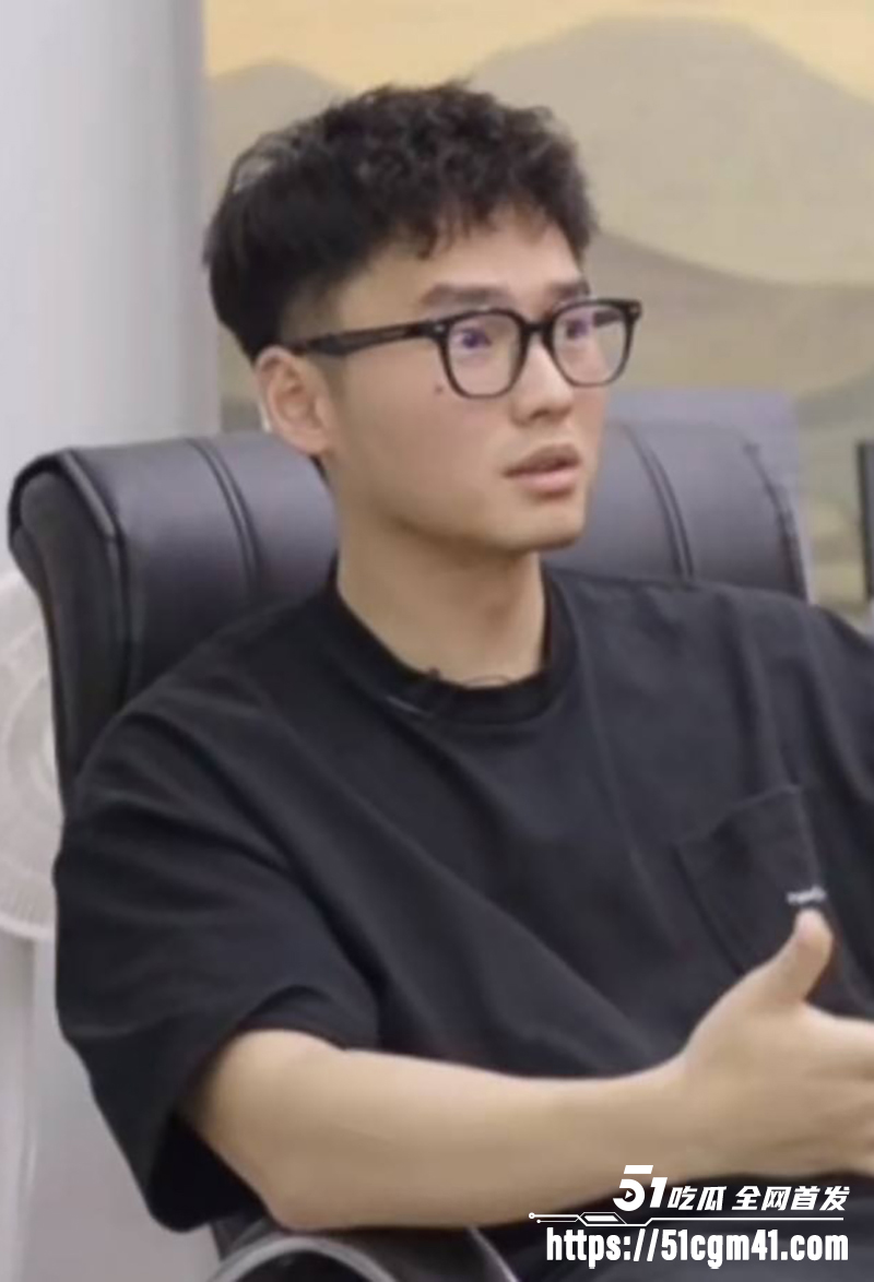 央美艺术家苏航劈腿曝光 2 拷贝