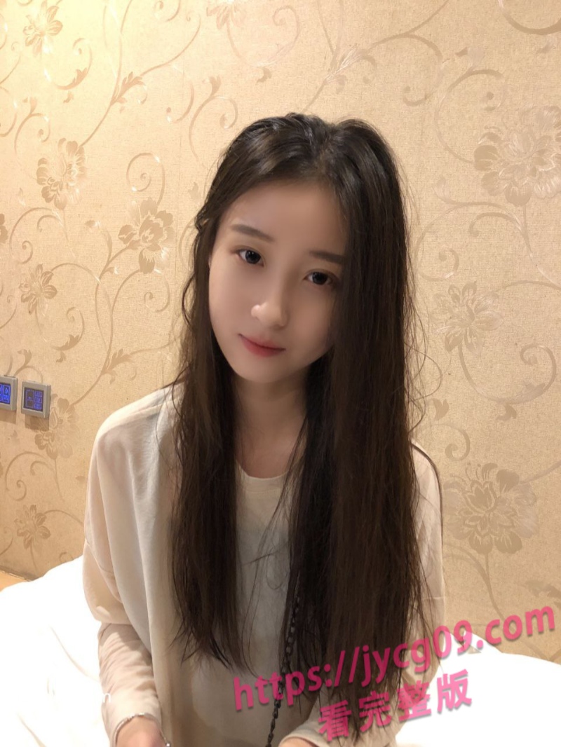 高冷御姐私下太反差 筷子腿+娇喘声让人欲罢不能！ 配图6