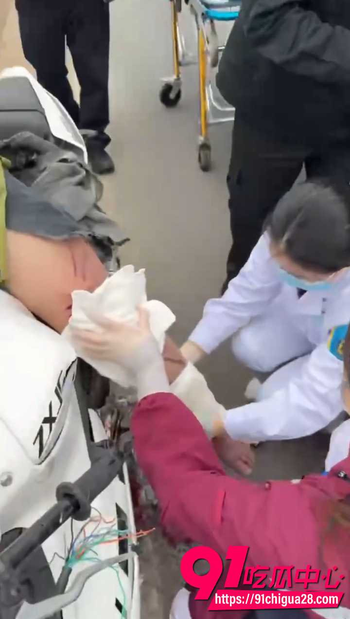 女骑士摩托车高速死亡摇摆3