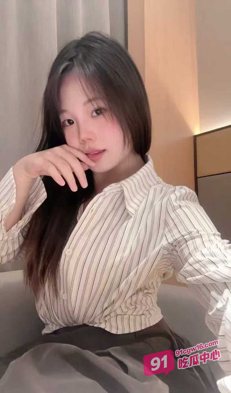 母狗吃鸡合集~蜜舌肉棒交织缠绵令人心动 谁才是你心中的口交女王? 配图3