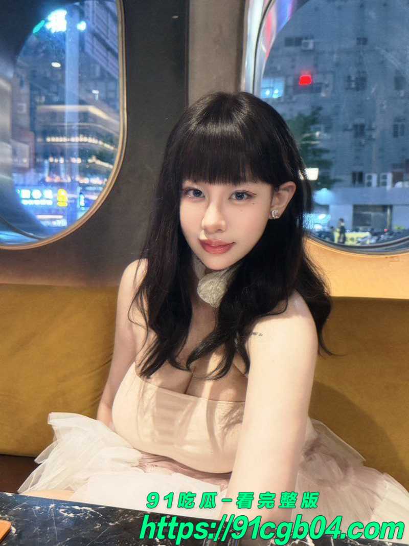 合肥机电学院张韵雨 性感自拍视频流出 粉嫩身材勾魂荡魄 手指挑逗乳头让人欲罢不能！