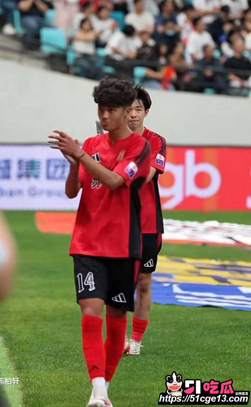 苏超07年新星寇程聚众淫乱实锤02