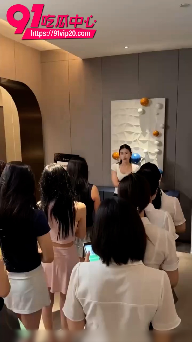 按摩会所内部女技师培训画面曝光精准话术让你分分钟买单0 按摩会所内部女技师培训画面曝光精准话术让你分分钟买单0