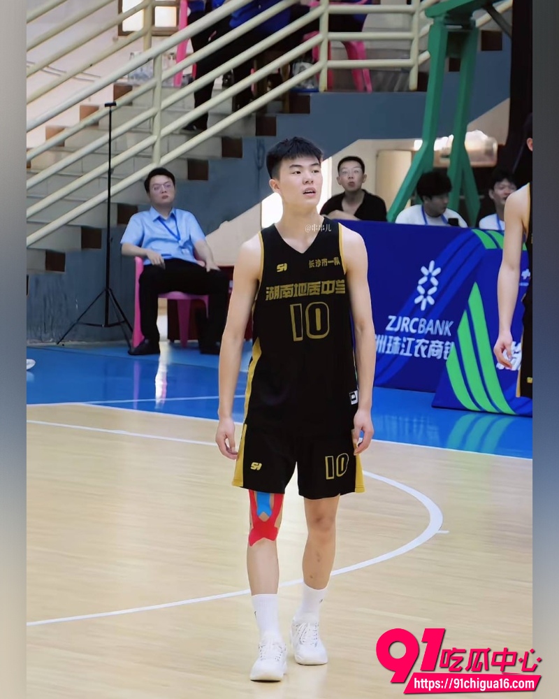 湖南地质中学校草谭杰文  17