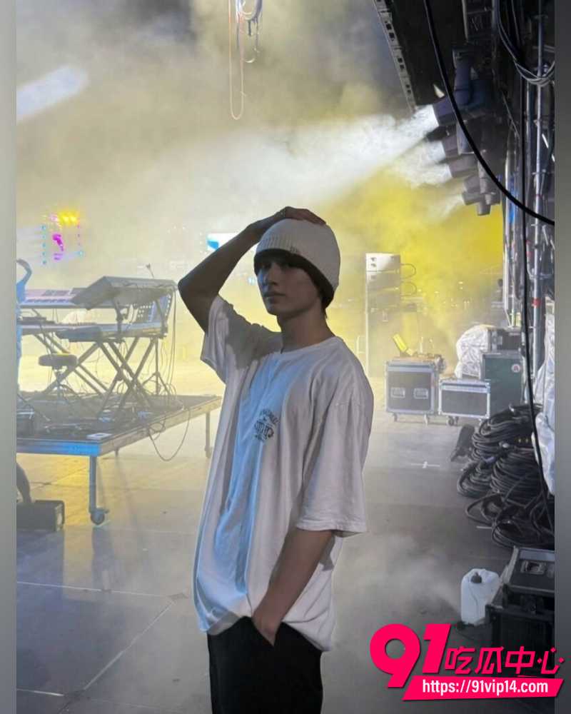SEVENTEEN成员文俊辉 22
