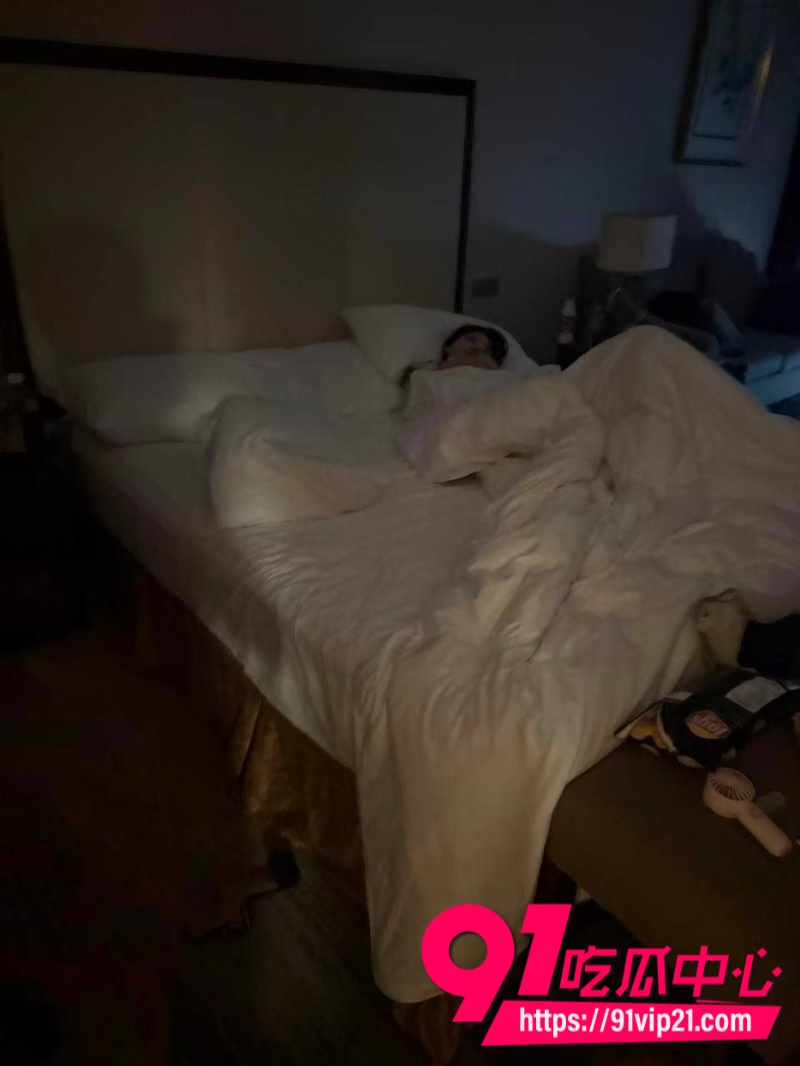 深圳福田TS伪娘uu酱假扮美女下海卖淫男方操一小时后觉得吃亏直接翻脸曝光18 深圳福田TS伪娘uu酱假扮美女下海卖淫男方操一小时后觉得吃亏直接翻脸曝光18