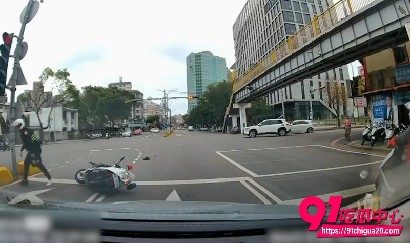 台湾新竹撞车6