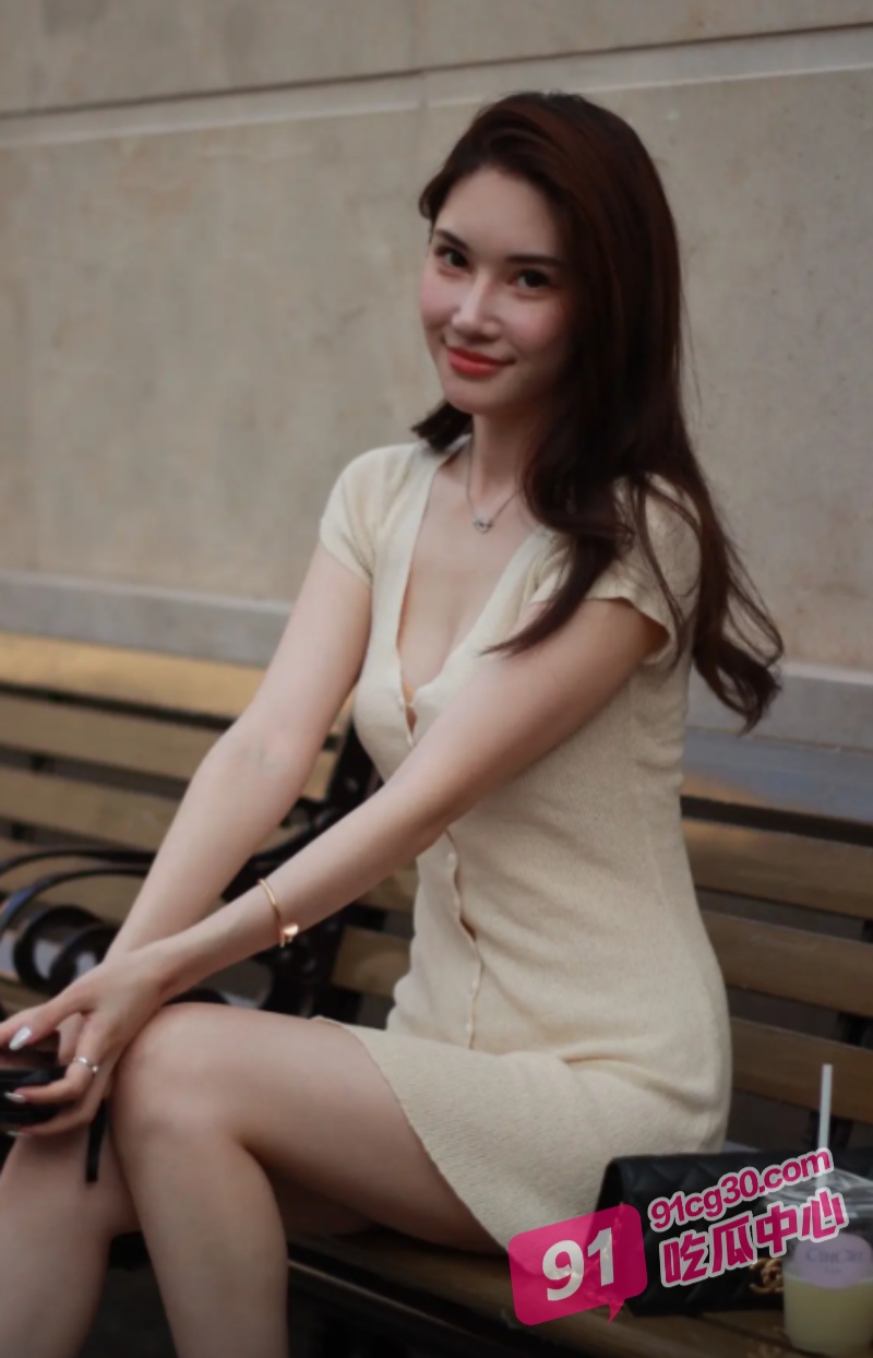 郴州婊子周梦梅敏感型骚货 次次约次次一碰就叫 阴道超短一插到底！