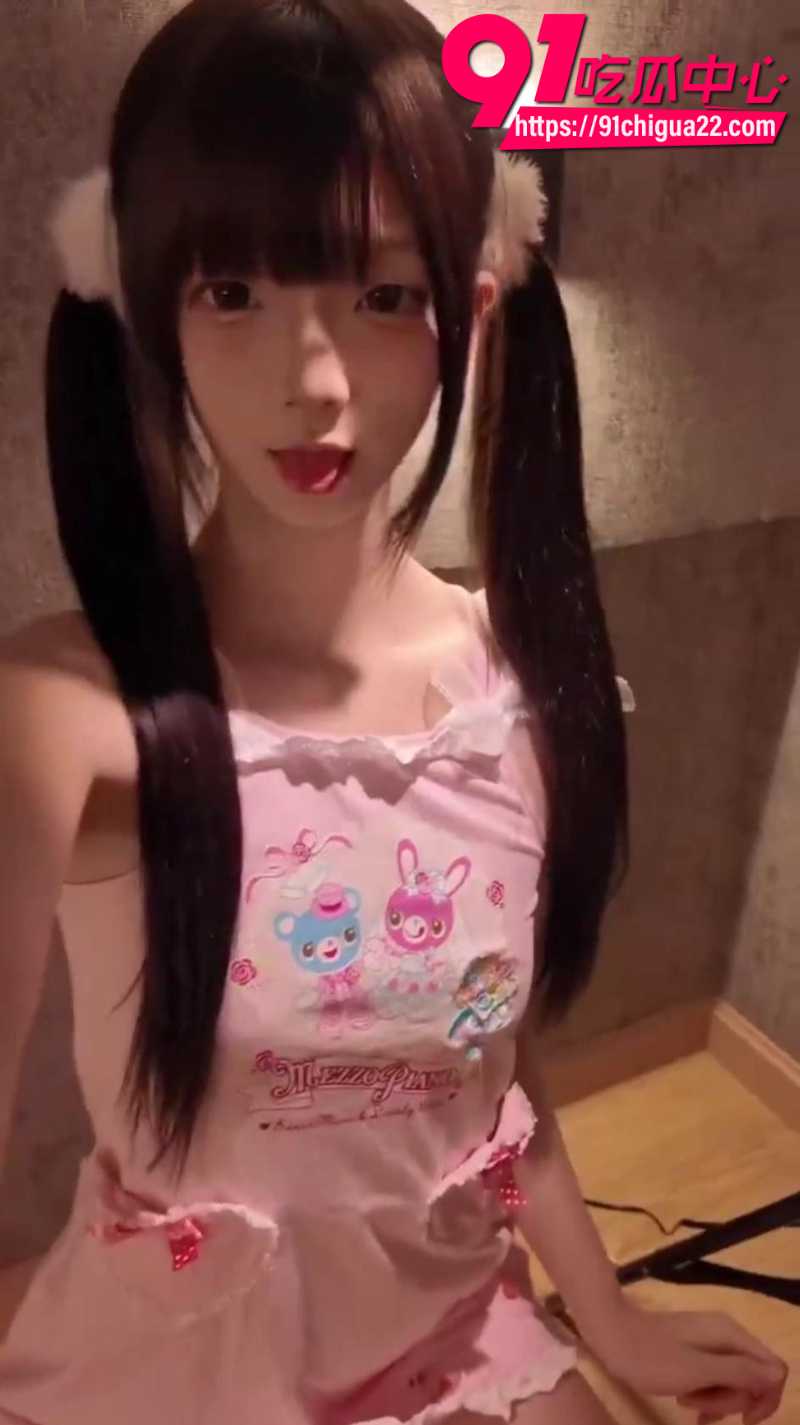 推特极品少女萱求罚带着自己的好闺蜜跟金主爸爸群P6 推特极品少女萱求罚带着自己的好闺蜜跟金主爸爸群P6