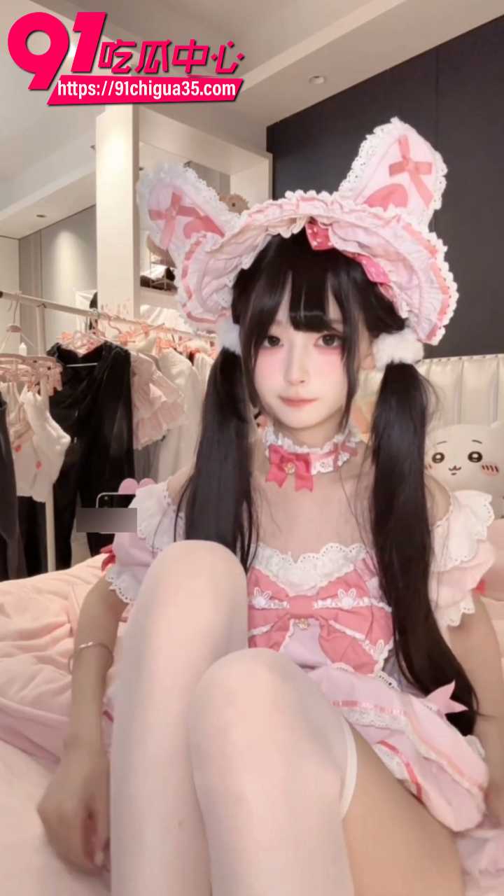 抖音小萝莉季雨自慰2