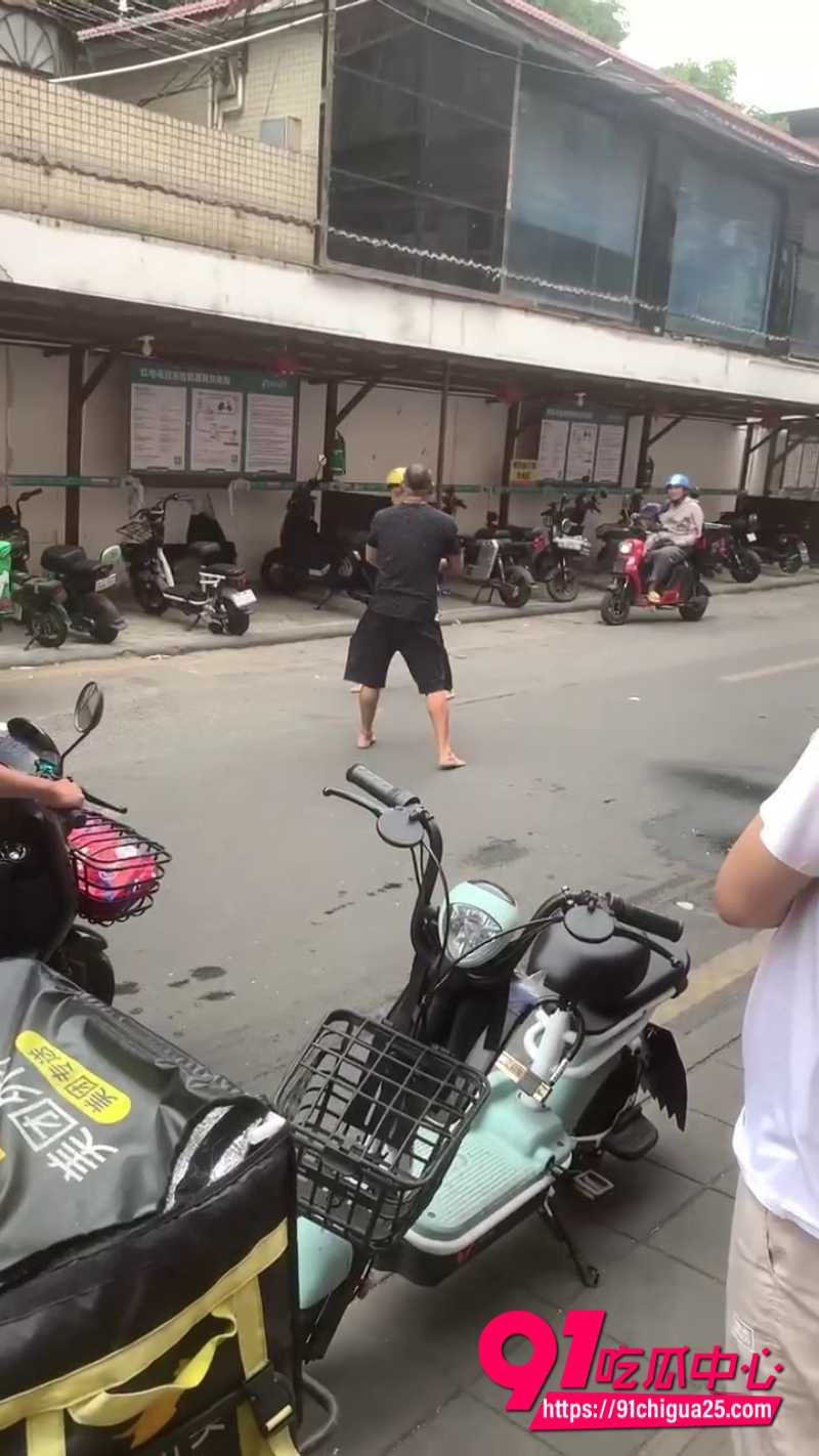 愤怒外卖小哥街头火拼大乱斗10