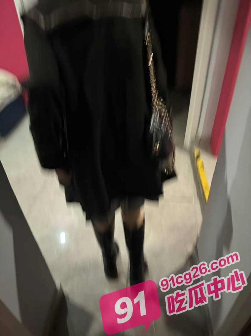 38_W_800px.jpg