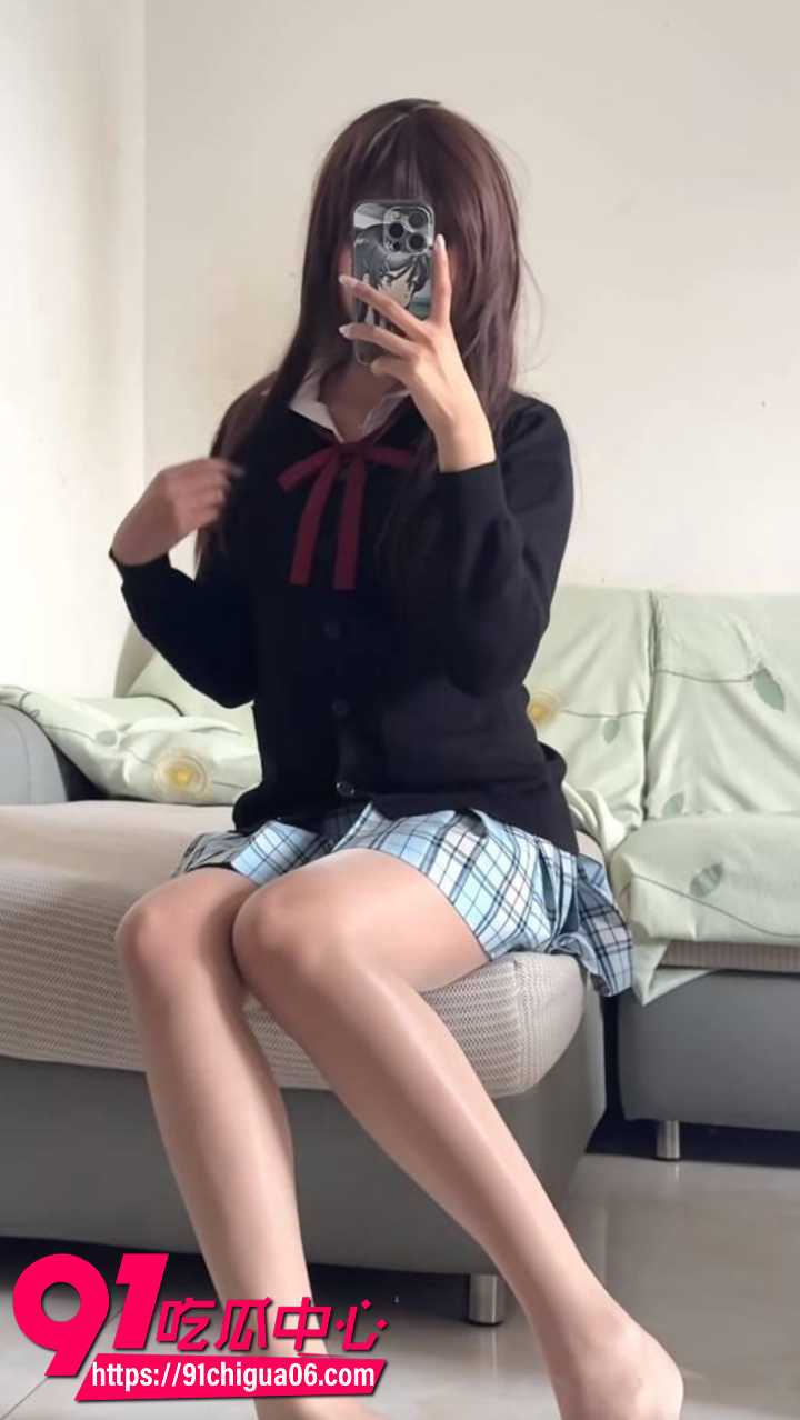清纯女神Loioeei做爱视频泄露4