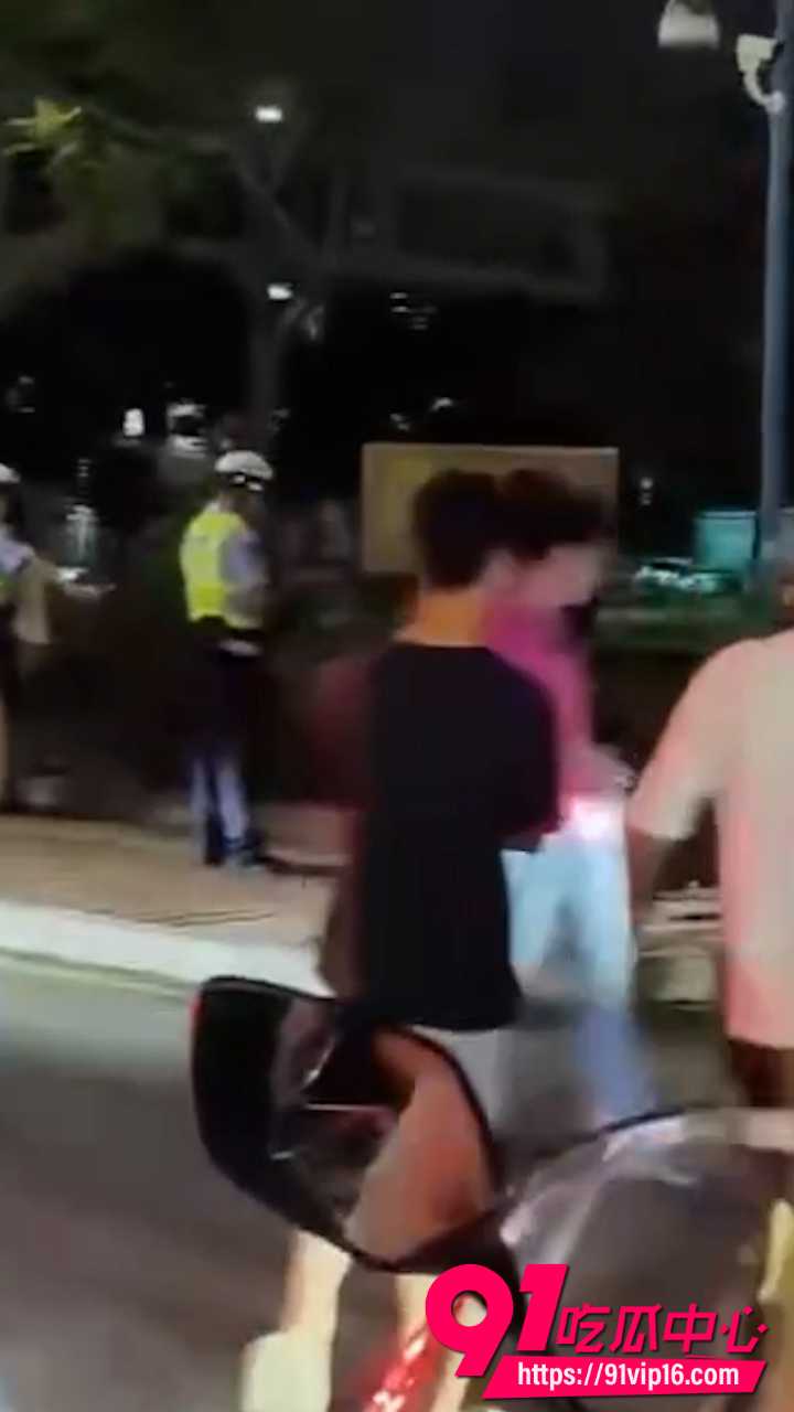 精神小妹打架视频4