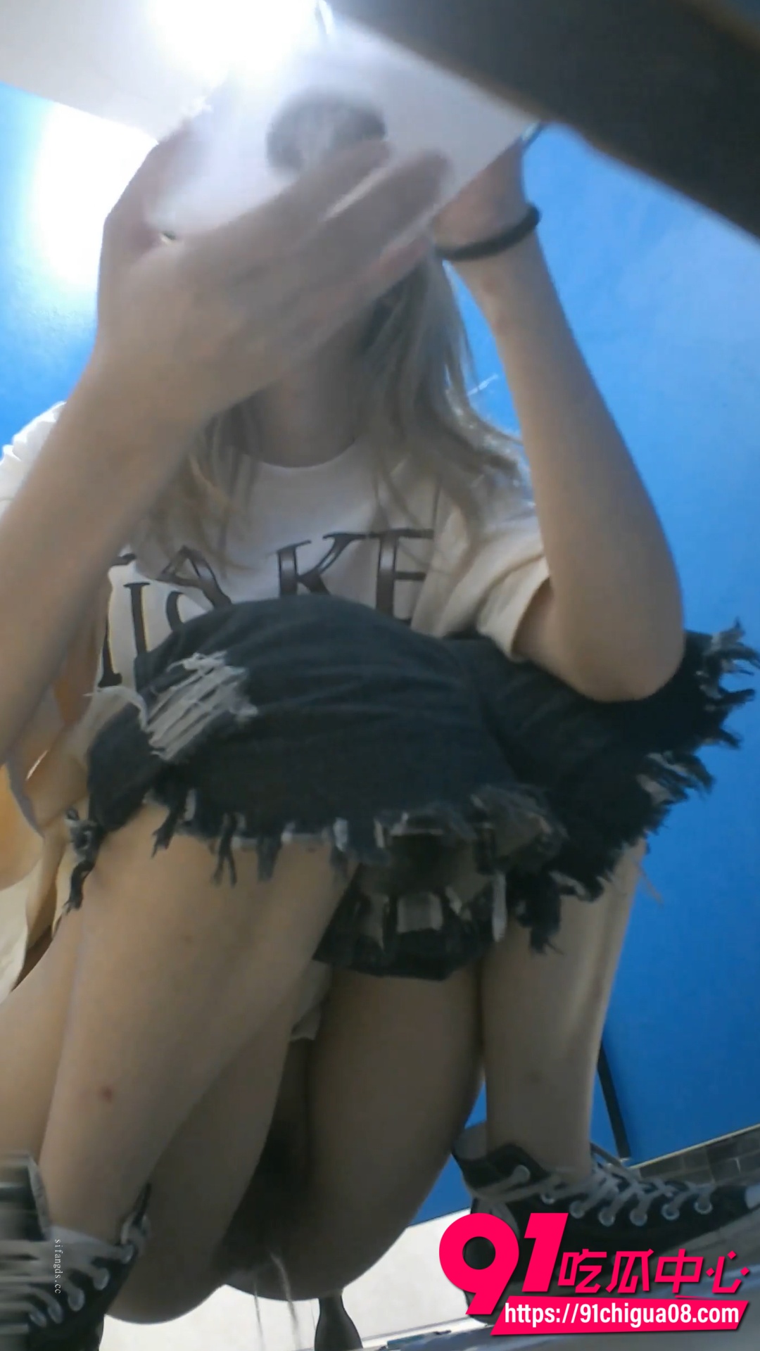 艺校女厕偷拍61