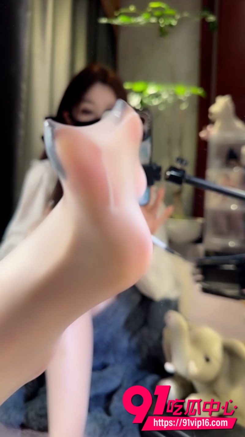 ASMR极品御姐甜心镜头前丝足喘麦诱惑4 ASMR极品御姐甜心镜头前丝足喘麦诱惑4