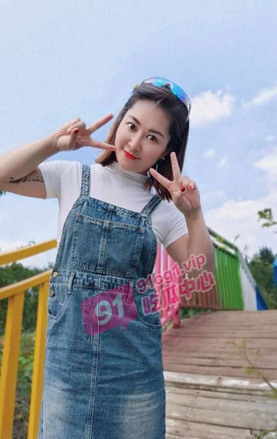 少妇天花板 固定约炮三个月 超爽口活让人思念新一年的幽会！