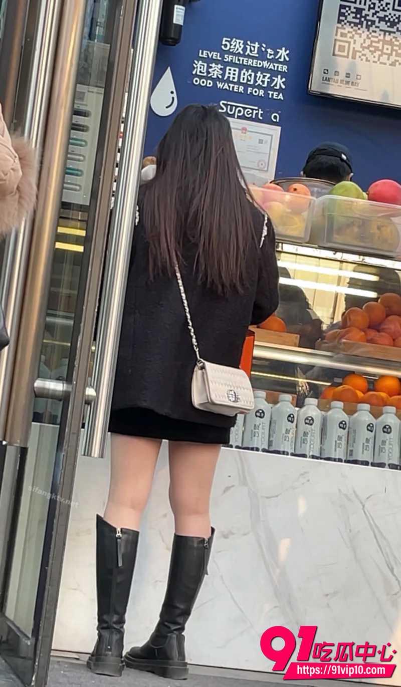街头抄底视频 3